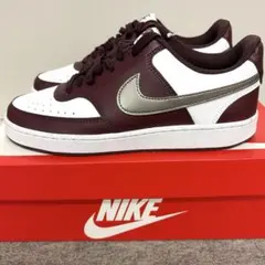 新品 NIKE ナイキ コートビジョン ローカット スニーカー 26