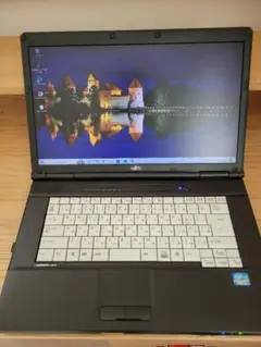 富士通 ライフブック A561 FMVNA4NE メモリ8GB 15.6型