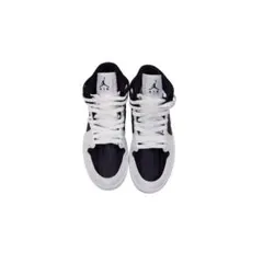 NIKE【JORDAN BRAND WMNS AIR JORDAN 1 】のサムネイル