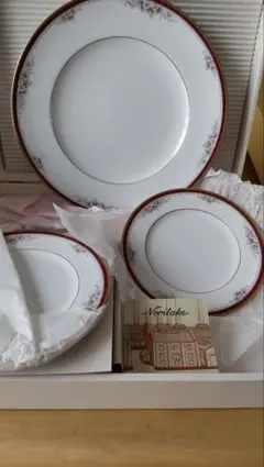 ノリタケNoritake ビィラヘブン　花柄陶磁器大皿 1枚中皿5枚計6枚セット