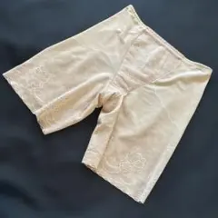 MC@ 53 超美品　ワコール　お上品デザイン　綺麗な花柄　ロングガードル　82