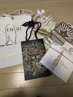 ディオール紙袋5枚と紙箱セット　リボン