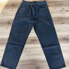 ユニクロ　ワイドストレートジーンズ　ダークグレー　32インチ