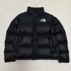 【極美品】ノースフェイス ヌプシ XL ブラック 韓国モデル ダウンジャケットのサムネイル