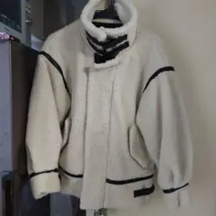 ボアブルゾン フェイクレザーベルト付きのサムネイル