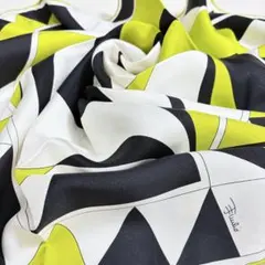 5-33.EMILIO PUCCI イタリア製 プッチ柄 シルクスカーフのサムネイル