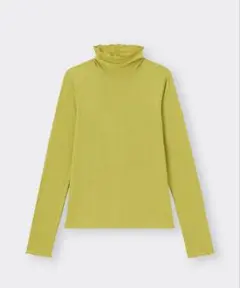 GUグリーンタートルネック長袖