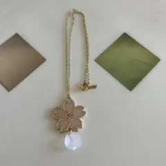 桜ネックレス