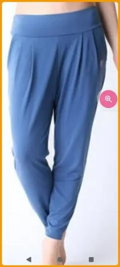 フィラ　ヨガ　フィットネスパンツ　新品未使用　NAVY Mサイズのサムネイル