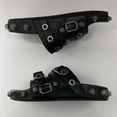 BALENCIAGA LE CAGOLE STUDDED SANDALSのサムネイル