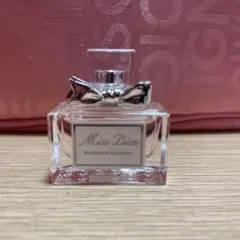 Dior ミスディオール ブルーミングブーケ オードゥトワレ 5ml ミニ香水