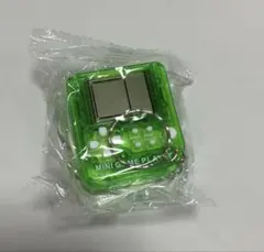 レトロミニゲーム　キーホルダー　グリーン