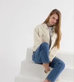 UNIQLO ボーイフレンドテーパードジーンズ　25