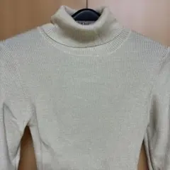 MICHEL KLEN リブ編みタートルネックセーター　ベージュ　ラメ入り
