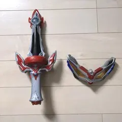 ウルトラマンタイガ DXタイガトライブレード　なりきり DXウルトラゼロアイ