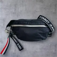 トミージーンズ ボディバッグ 美品 黒