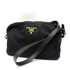 2025年最新】プラダカメラバックの人気アイテム - メルカリ