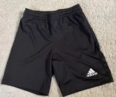 アディダス　ハーフパンツ　130サイズ
