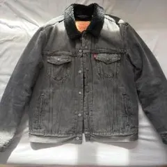 LEVI’S ブラックデニムボアジャケット