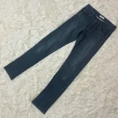 Item thumbnail for item 846b4680-d5c6-4d1f-830d-abe3f4af58af