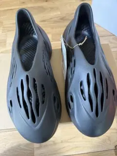 adidas yeezy form サンダル　28.5