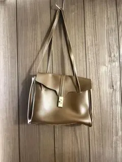 スクエアショルダーバッグ