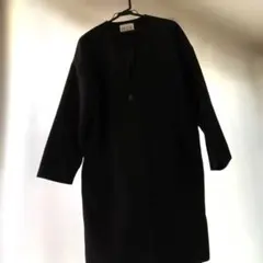 黒 ノーカラー　コート　ボタン付き
