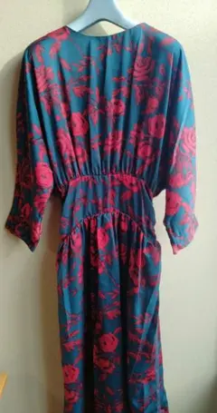 ブージュルード　グリーン花柄ワンピース