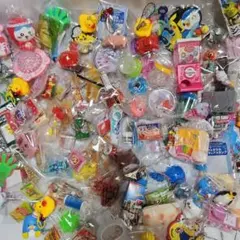 【最終お値下げ】大量　食品　お菓子　キャラクター　レトロ 　ガチャ　120点以上