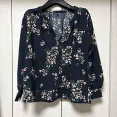 最終価格！THE SHOP TK❤︎花柄が美しい長袖ブラウス⭐︎超美品！のサムネイル