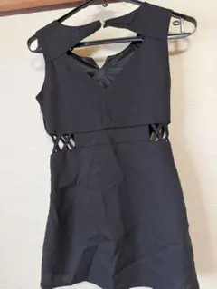 ブラック ノースリーブ ミニワンピース