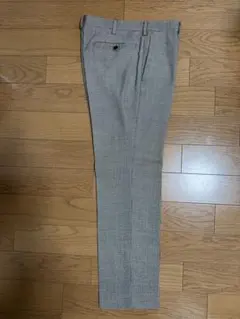 ユニクロ　スラックス　チドリ　ウール