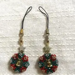 クリスマスリース型ビーズストラップ