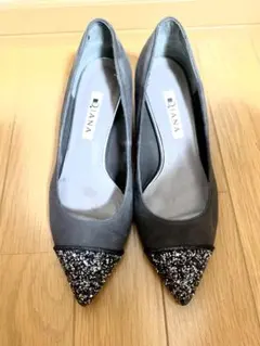 DIANA グレー スエード パンプス 低ヒール