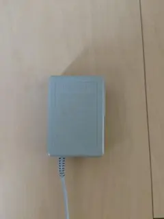 【純正】ニンテンドー 3DS 2DS DSi ACアダプター（充電器）