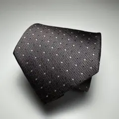 【本日より大幅値下げ中！】 黒地に金ドットのフォーマルネクタイ
