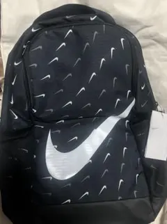 Nike ブラック リュック 18L 新品未使用タグ付き　ナイキ　黒