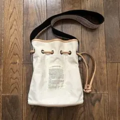 白 ショルダーバッグ