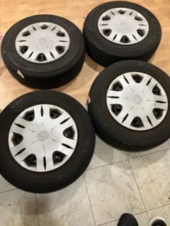 185 70r14 ホイールカバー付き4本セット - メルカリ