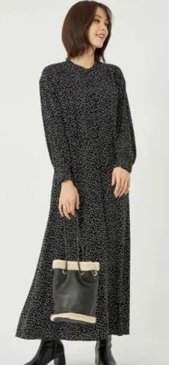 ユナイテッドアローズ　グリーンレーベルリラクシング　ランダムドットワンピース