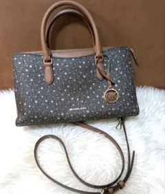 美品✨MICHAEL KORS MKロゴハンドバッグMスター柄 2WAYバッグのサムネイル
