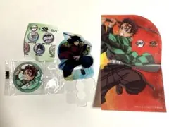 鬼滅の刃 くら寿司ビッくらポン 竈門炭治郎 缶バッジ フィルム ストロータグ義勇