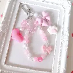 ♡ピンクのリボンと肉球のビーズキーホルダー♡