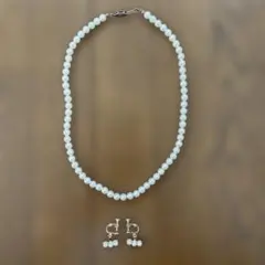 ホワイトパール ネックレスとイヤリング セット