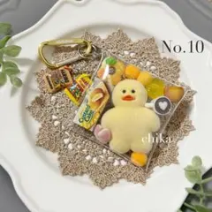 mojojojoのおいしい ガチャ詰めポーチ　/ ロッテ　カスタードケーキ