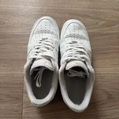 Nike Air Force 1 ホワイトスニーカー