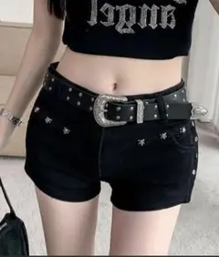 lilful スタッズ付き黒ショートパンツ