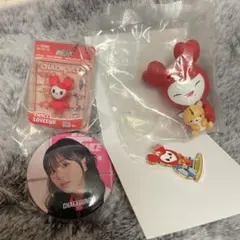TWICE CHAEYOUNG ピンバッジ・缶バッジ・ガチャ等4点