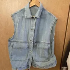 ライトブルーデニムベスト