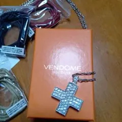 Item thumbnail for item 21080049-3705-4705-81c3-82966d32b644